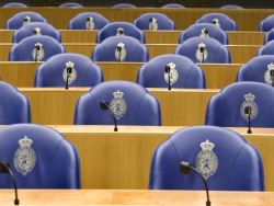 Afbeelding: tweede-kamer-758x569